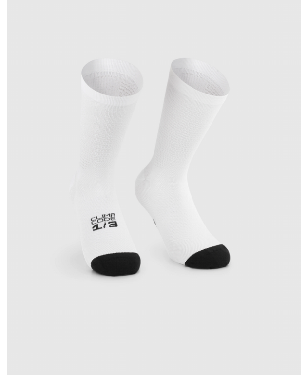 Calcetines Assos Endurance S11 blancos para ciclismo, tejido técnico transpirable y ajuste ergonómico profesional.