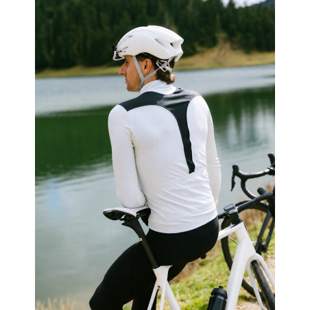 CHAQUETA ETXEONDO DENA GORE TEX BLANCO ROTO NEGRO