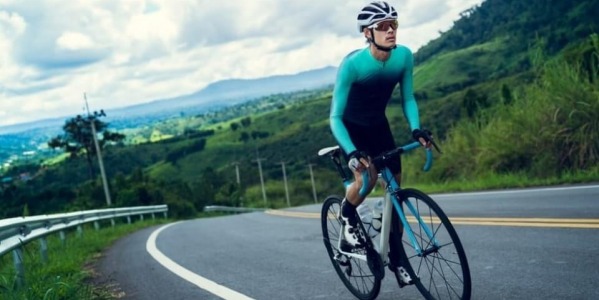 Los 10 Consejos que te ayudarán a mejorar la escalada en bicicleta